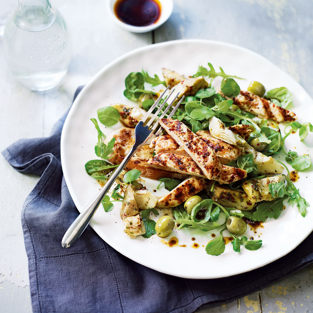 Spiced griddled chicken and antipasti salad | Cook With M&S